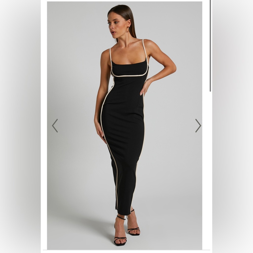 Silhouette maxi dress